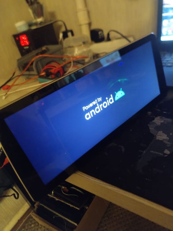 Не включается андроид магнитола причины.